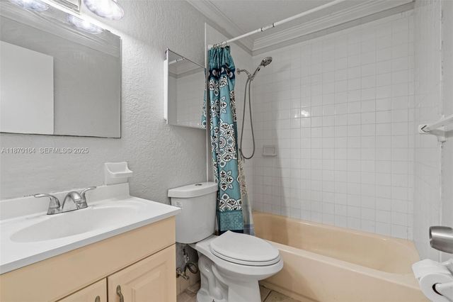200 Croton Ave 104 104, Lantana, FL 33462