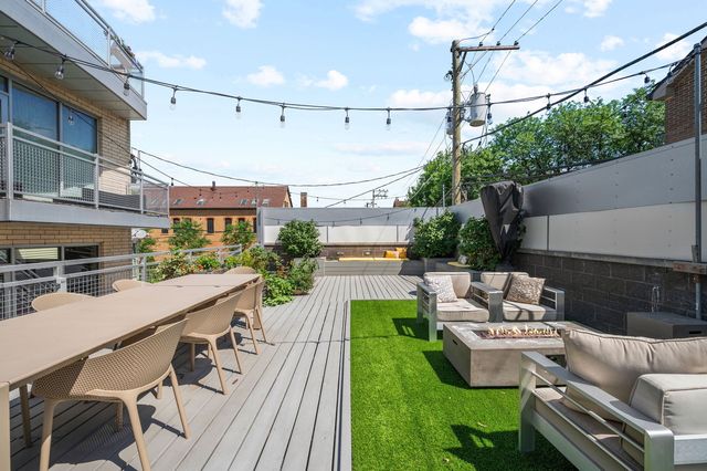 1437 W Diversey Parkway 1W, Chicago, IL 60614