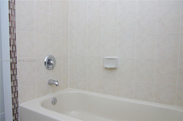 2826 SE 16th Pl 100, Homestead, FL 33035