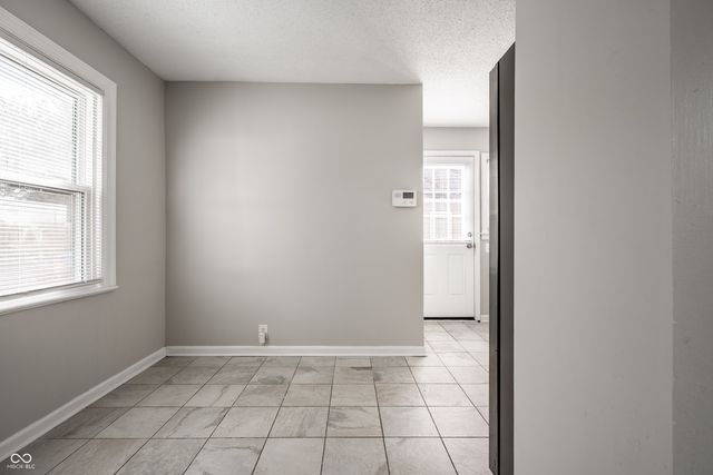 5038 Caroline Avenue, Indianapolis, IN 46205