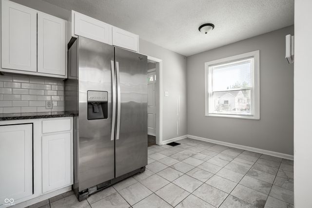5038 Caroline Avenue, Indianapolis, IN 46205