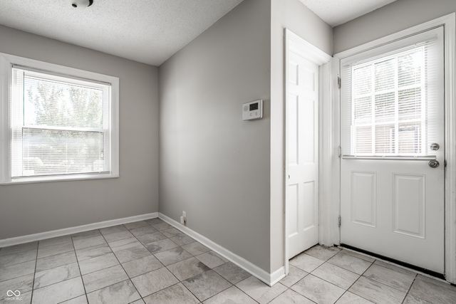 5038 Caroline Avenue, Indianapolis, IN 46205