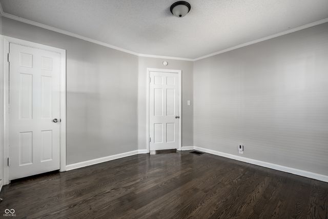 5038 Caroline Avenue, Indianapolis, IN 46205