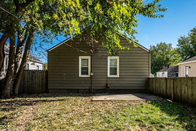5038 Caroline Avenue, Indianapolis, IN 46205