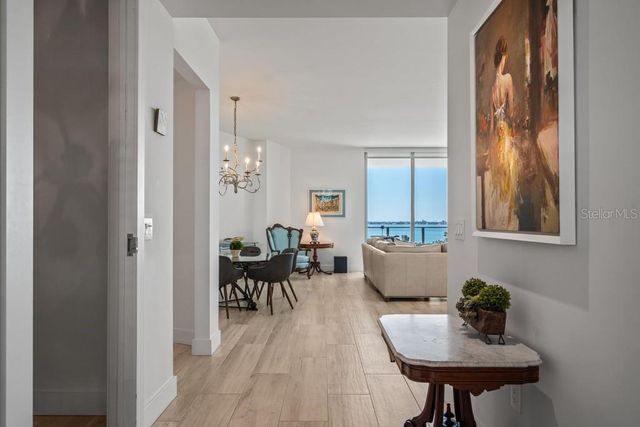 1155 N GULFSTREAM AVENUE 802, Sarasota, FL 34236