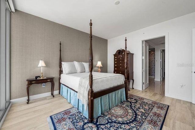 1155 N GULFSTREAM AVENUE 802, Sarasota, FL 34236
