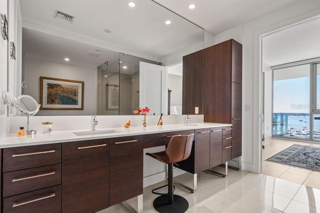 1155 N GULFSTREAM AVENUE 802, Sarasota, FL 34236
