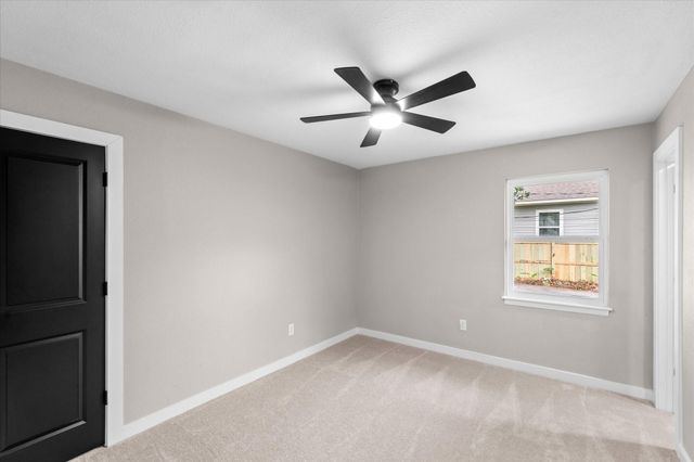 2205 21st Avenue N, Texas City, TX 77590