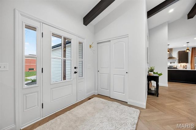 4 Sunset Acres Drive, Cottleville, MO 63304