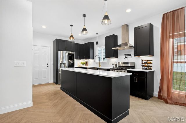 4 Sunset Acres Drive, Cottleville, MO 63304