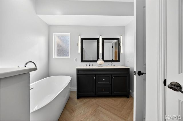 4 Sunset Acres Drive, Cottleville, MO 63304