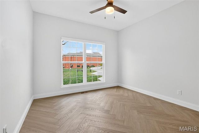 4 Sunset Acres Drive, Cottleville, MO 63304