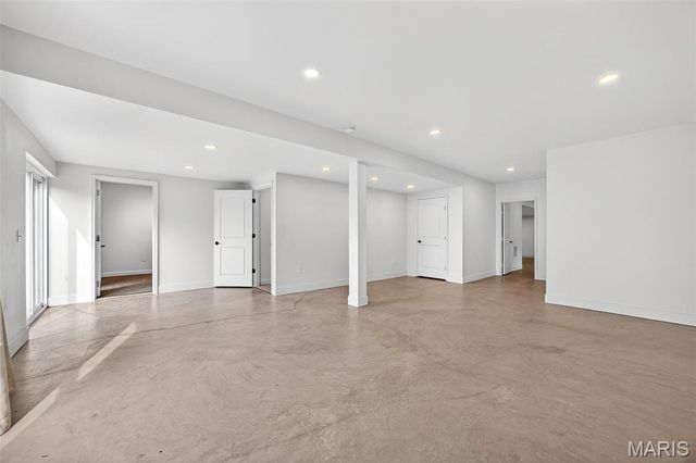 4 Sunset Acres Drive, Cottleville, MO 63304