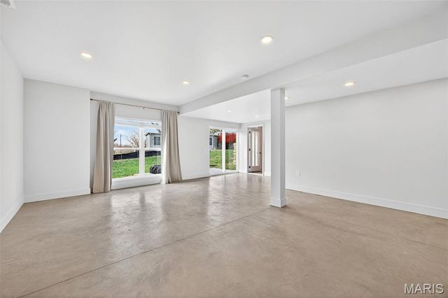 4 Sunset Acres Drive, Cottleville, MO 63304