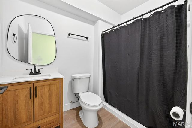 4 Sunset Acres Drive, Cottleville, MO 63304