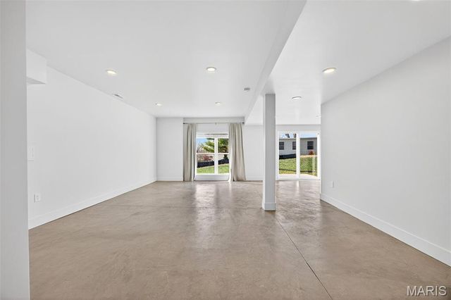 4 Sunset Acres Drive, Cottleville, MO 63304