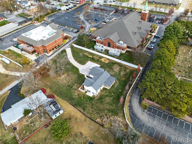 4 Sunset Acres Drive, Cottleville, MO 63304