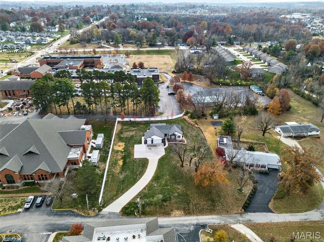 4 Sunset Acres Drive, Cottleville, MO 63304