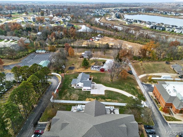 4 Sunset Acres Drive, Cottleville, MO 63304