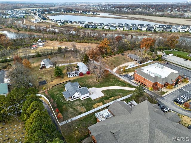 4 Sunset Acres Drive, Cottleville, MO 63304