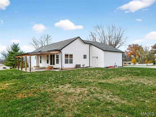 4 Sunset Acres Drive, Cottleville, MO 63304