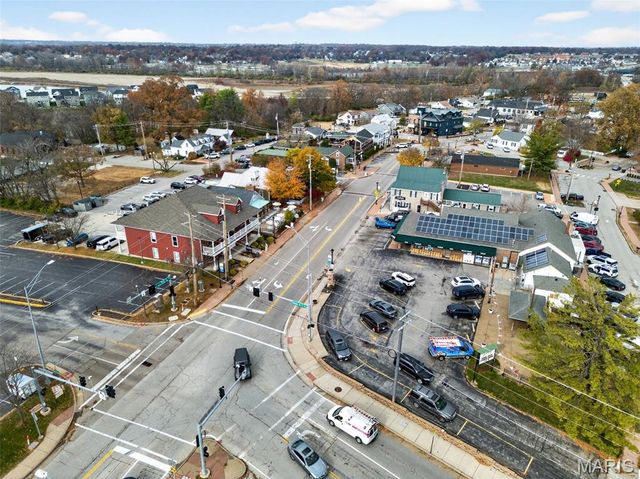 4 Sunset Acres Drive, Cottleville, MO 63304