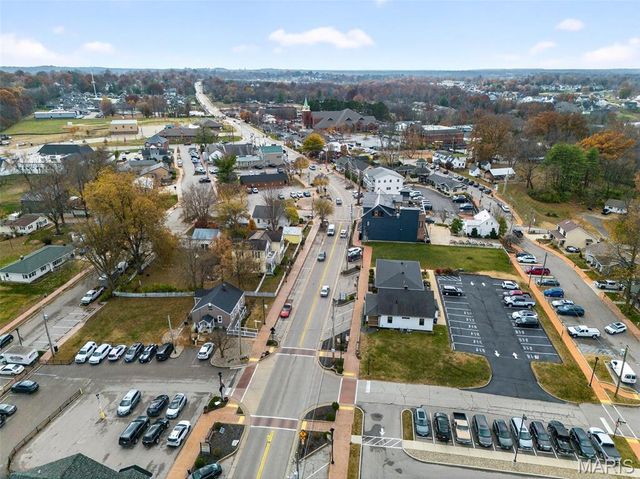 4 Sunset Acres Drive, Cottleville, MO 63304