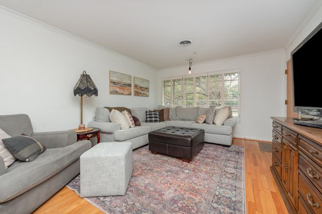 6525 E Mockingbird Lane, Dallas, TX 75214