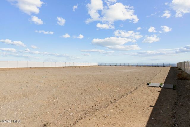 3743 Eliopulos Ranch Drive, Palmdale, CA 93551