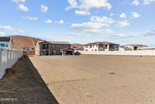 3743 Eliopulos Ranch Drive, Palmdale, CA 93551