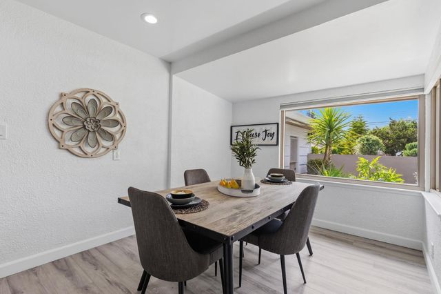 2818 Clark Ave, Carmichael, CA 95608