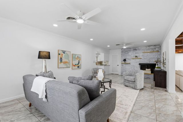 2818 Clark Ave, Carmichael, CA 95608