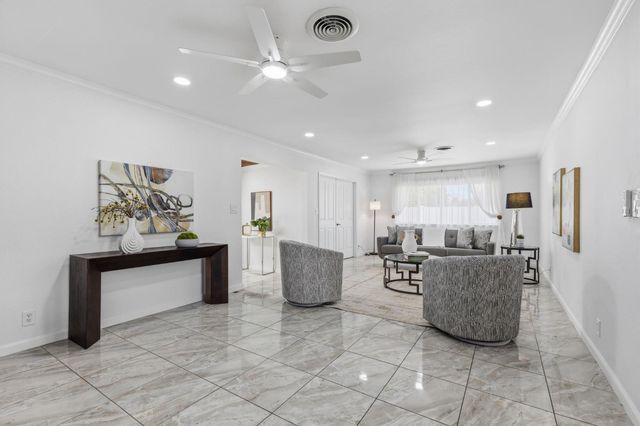 2818 Clark Ave, Carmichael, CA 95608