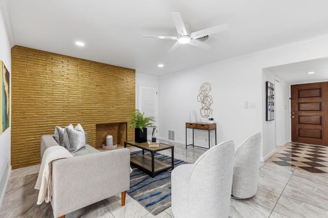 2818 Clark Ave, Carmichael, CA 95608