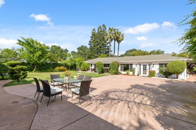 2818 Clark Ave, Carmichael, CA 95608