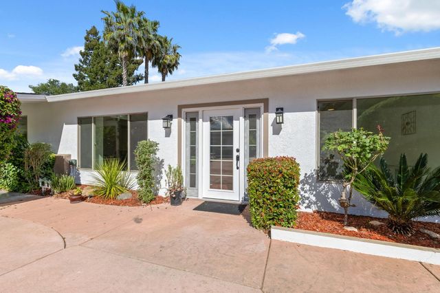 2818 Clark Ave, Carmichael, CA 95608