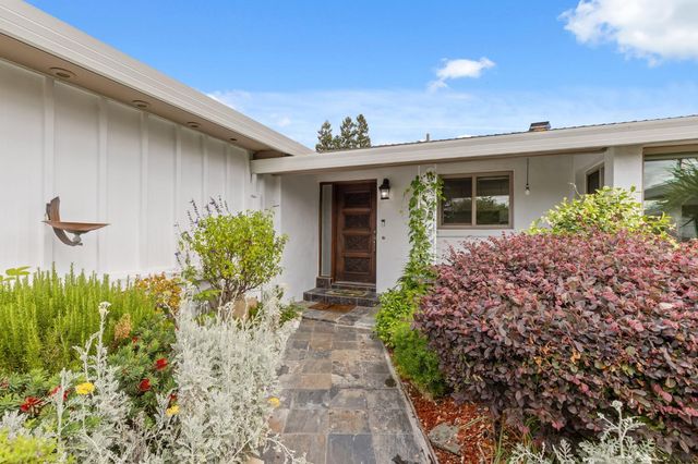 2818 Clark Ave, Carmichael, CA 95608