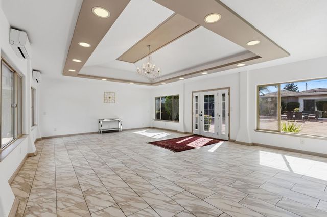 2818 Clark Ave, Carmichael, CA 95608