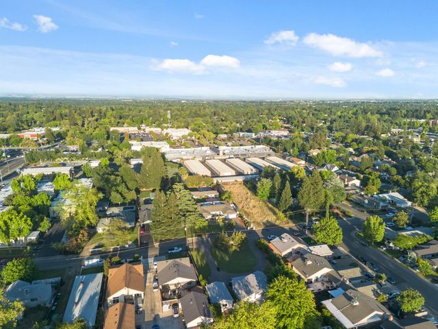 2818 Clark Ave, Carmichael, CA 95608