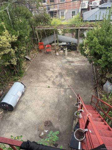 201 E 59th Street, Brooklyn, NY 11203