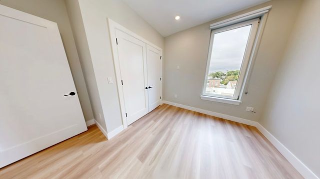 211 Green St. 205, Boston, MA 02130