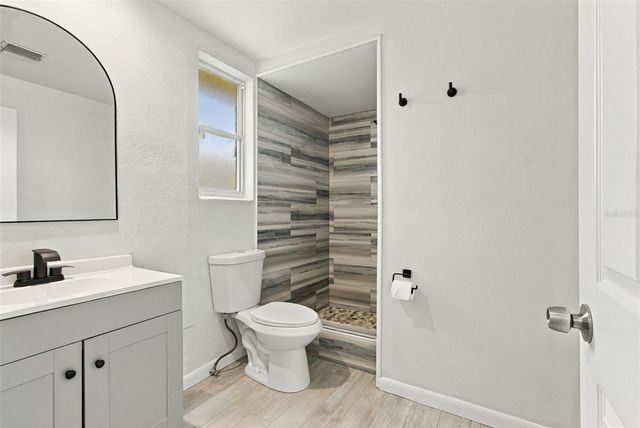 1711 N HIGHLAND AVENUE, Clearwater, FL 33755
