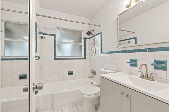 1711 N HIGHLAND AVENUE, Clearwater, FL 33755