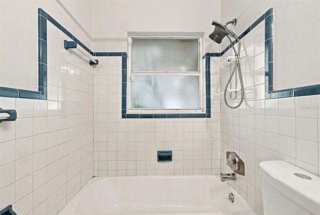 1711 N HIGHLAND AVENUE, Clearwater, FL 33755