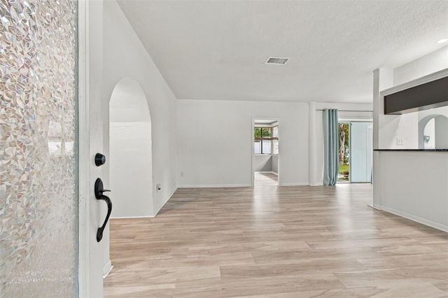 1711 N HIGHLAND AVENUE, Clearwater, FL 33755