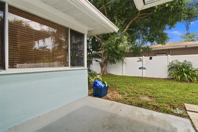 1711 N HIGHLAND AVENUE, Clearwater, FL 33755