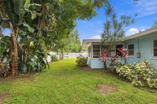 1711 N HIGHLAND AVENUE, Clearwater, FL 33755