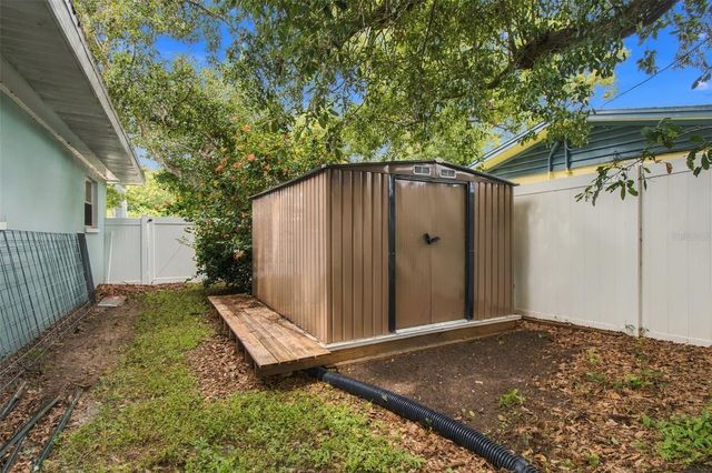 1711 N HIGHLAND AVENUE, Clearwater, FL 33755