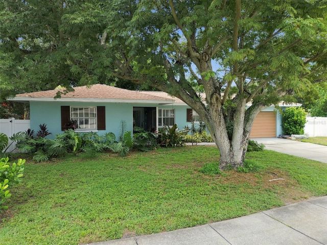1711 N HIGHLAND AVENUE, Clearwater, FL 33755