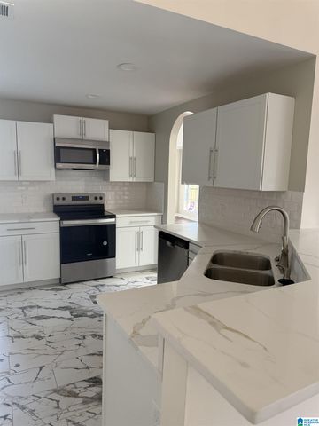 205 LEES COVE, Helena, AL 35080